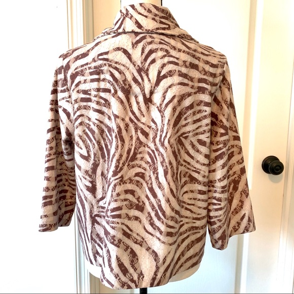CHICO’S Zebra Print Lace Overlay Cardigan/Jacket - Picture 3 of 8